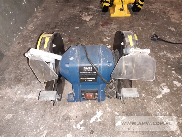 Sprzęt warsztatowy - pakiet zawierający 5 poz. asort. (wg oddzielnego wykazu), w tym: napełniacz oleju oraz szlifierki stołowe 